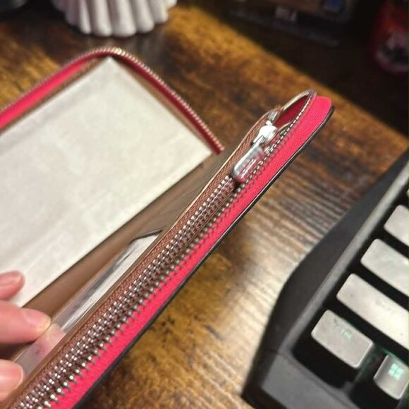 Coach Medium Zip Wallet  Signature Canvas W/ Vintage Rose Print NEW w/tag C5891 - Picture 7 of 7